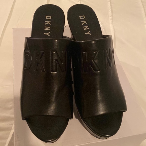 Dkny Shoes Dkny Womens Pen Platform Wedge Sandals Size 75 Black